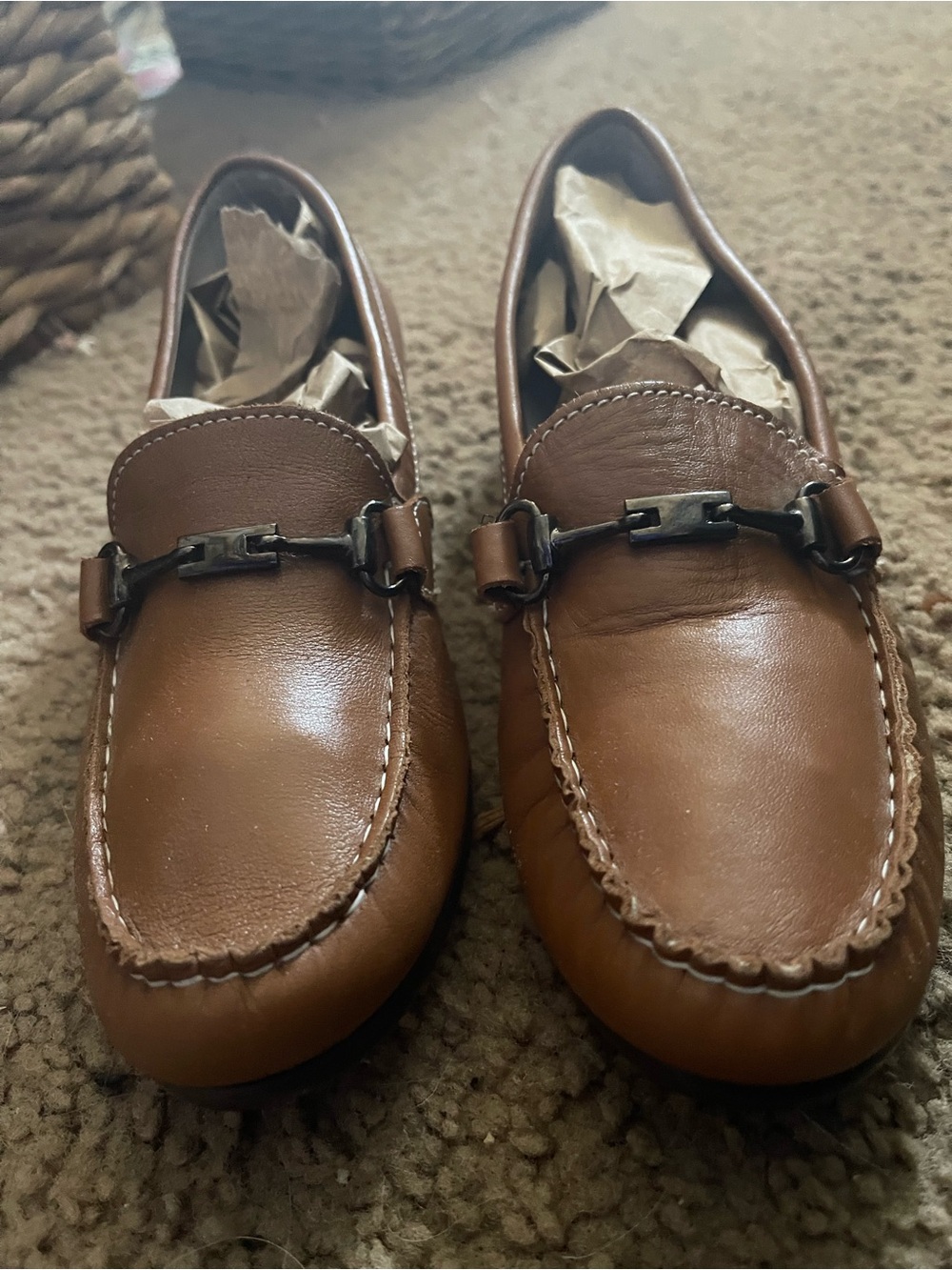 Munro Tan Leather Slip-On Loafers with Black Soles - Picture 2 of 4